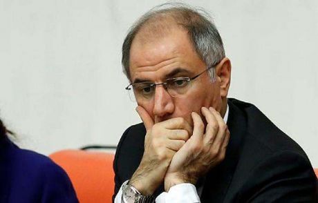 Eski Bakan Ala'dan 27 Nisan Gafı