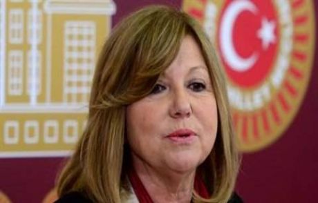Nur Serter İstifa Etti