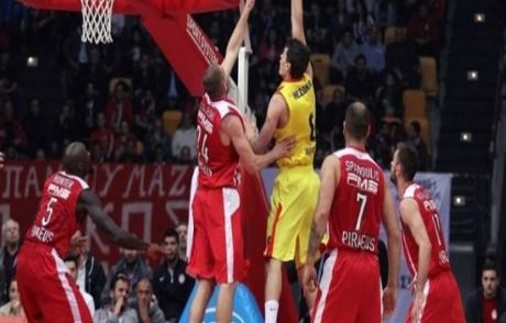 Olympiakos, Barça Karşısında Öne Geçti!