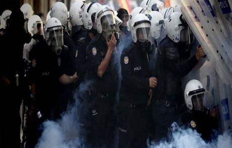 Yollar Kapatıldı Polislerde Tüm İzinler İptal