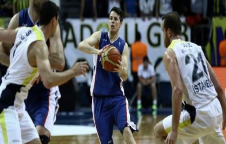 Anadolu Efes Arena'da F.bahçe'yı Yıktı