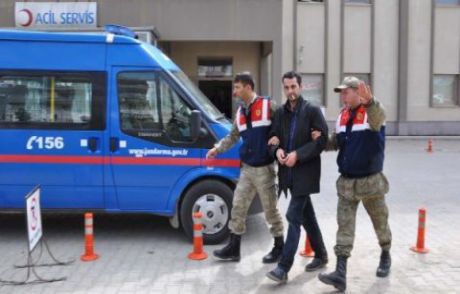 Dizi Oyuncusu Babasını Böyle Öldürmüş
