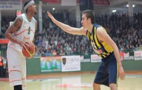 Banvit Fenerbahçe'yi Eli Boş Gönderdi