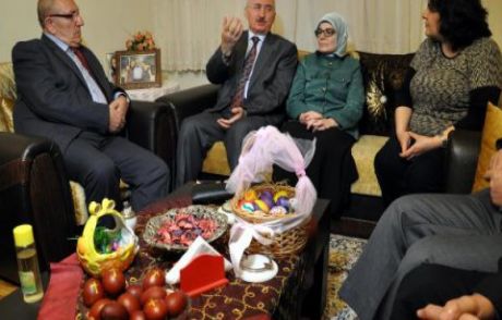 Sivas Valisi Barut'tan 'paskalya' Ziyareti