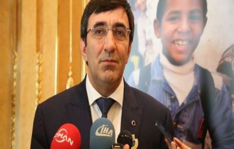 Bakan Yılmaz 'birleşme'yi Yalanlamadı