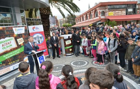 Üsküdar'da Kitap Toplama Kampanyası