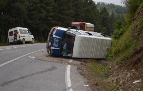 Samsun'da İki Minibüs Çarpıştı