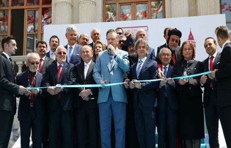 Erdoğan Kaçak Binayı Mı Açtı?