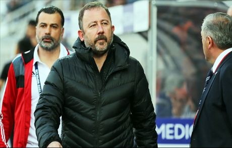 Sergen Yalçın İmzayı Attı
