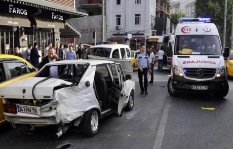 Beyoğlu'nda Feci Kaza