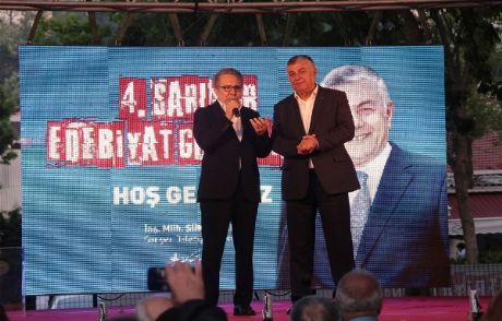 Beyaz Martı Edebiyat Onur Ödülü Zülfü Livaneli'ye