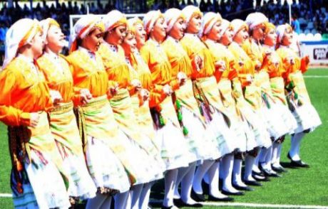19 Mayıs'ta Bodrum'da Vals Ve Horon