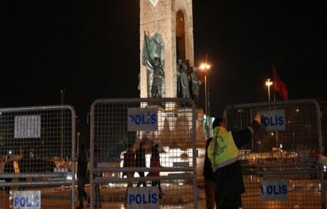 Taksim Meydanı Yaya Trafiğine Açıldı