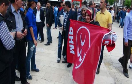 Bir Anda Mhp Bayrağı Açınca...