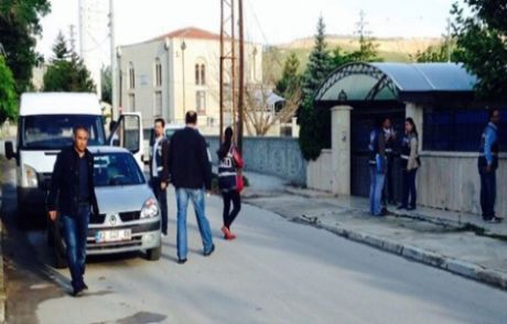 Eski Rektör Ve Yök Başkan Vekili Gözaltına Alındı