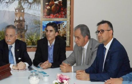 İhsanoğlu Ve Büyükkaya Yozgatlılarla Buluştu