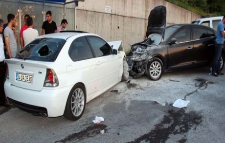 Chp'li Başkanın Makam Aracı Kaza Yaptı