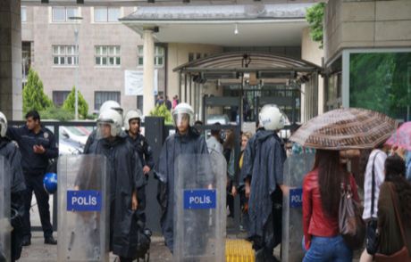 Ankara Üniversitesi'nde Eğitime Yeniden Ara Verildi