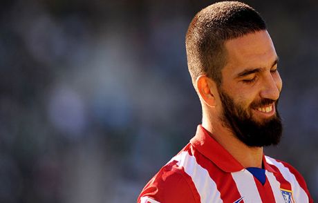 Muhabirden Arda Turan'a: Ak Partili Misin?