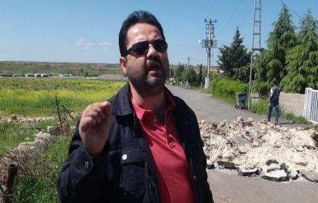 'yol Arazimden Geçiyor' Deyip Ulaşıma Kapattı