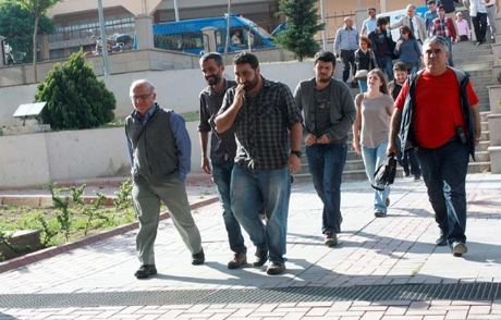 Cumhurbaşkanı'na Hakarete 13 Gözaltı