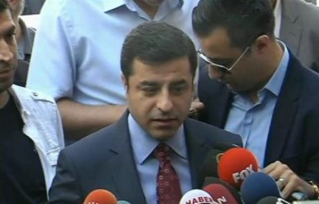 Demirtaş'tan İç Savaş Uyarısı