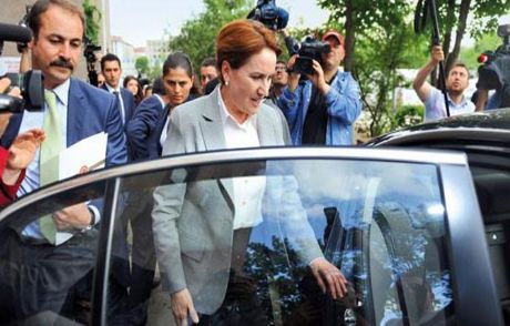 Meral Akşener Gidiyor