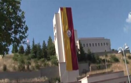 Abd'den Galatasaray Jesti