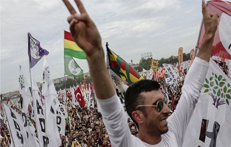 Kanaat Önderlerinden Akp'ye Şok Yanıt