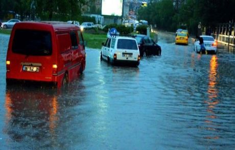 Ankara'da Sağanak Yağış!