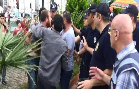 Kadir Topbaş'a Hopa'da Protesto Şoku
