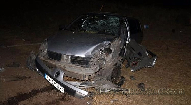 Siverek'te İki Otomobil Çarpıştı: 6 Yaralı