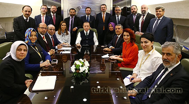 Erdoğan'dan Melih Gökçek'e 'İstifa Et' Mesajı