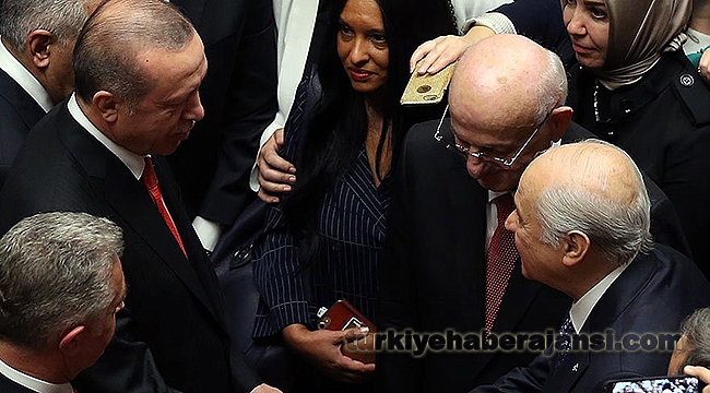 Erdoğan İle Bahçeli Arasında İlginç Diyalog