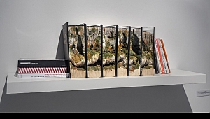 İrem Tok'un Eserleri Book Worlds Sergisinde