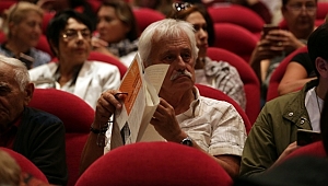 Tüm Dünya İçin Tokat Gibi Bir Film!