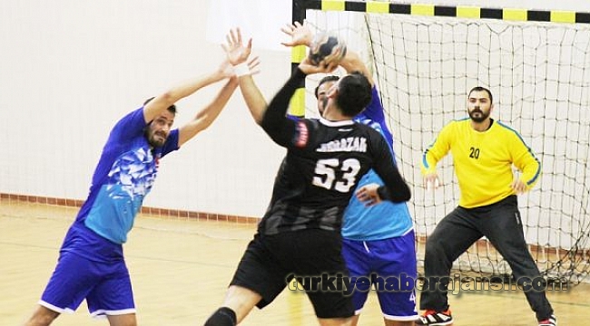 Beykoz Belediyespor - Beşiktaş Mogaz: 29-31