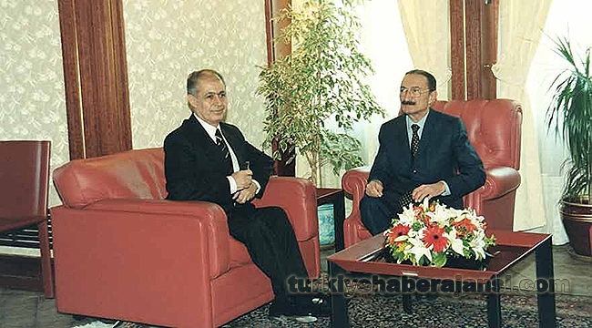Ecevit, 'FP Kapatılmasın' Dedi Sezer Kabul Etmedi!