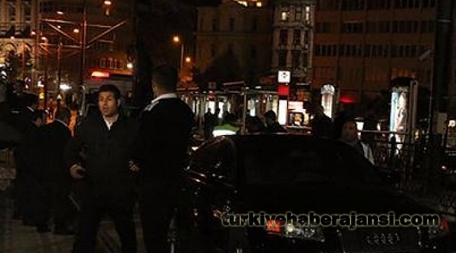 İstanbul'da Araç Durağa Girdi! Seferler İptal