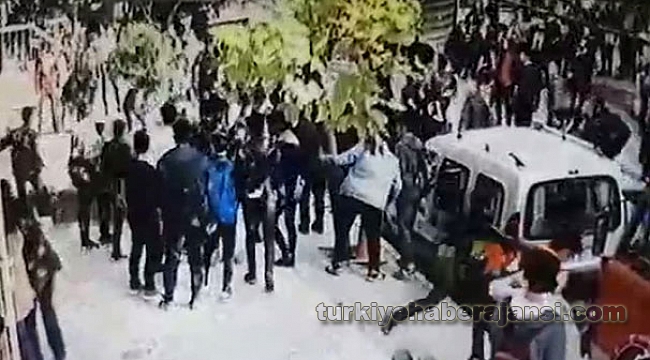 Lise Öğrencileri Arasında Büyük Kavga