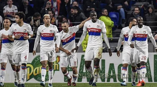 Lyon Coştu Bir Kere! 4-0!
