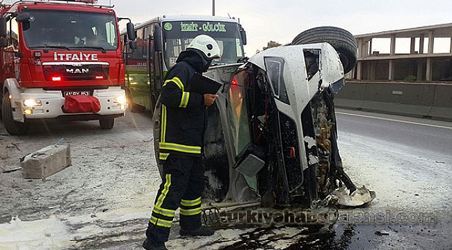 Otomobil, Otobüse Çarpıp Takla Attı