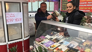 Pilav Alana, Kitap Hediye