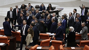 TBMM'de AK Parti İle CHP Arasında Tansiyon Yükseldi