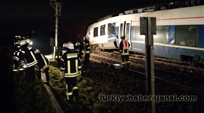 Almanya'da Tren Kazası: 50 Yaralı