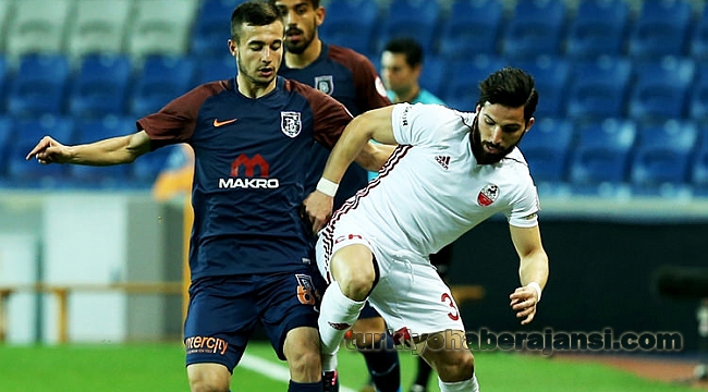 Başakşehir Güle Oynaya Son 16'da!