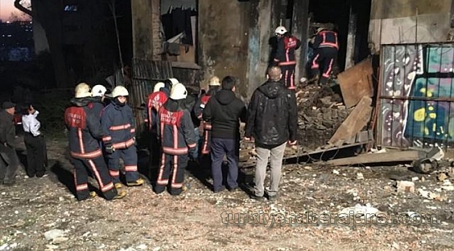 Beyoğlu'nda Metruk Bina Çöktü: 1 Ölü