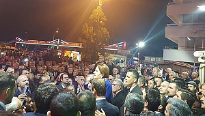 Meral Akşener'den Hopa'da Gece Mitingi