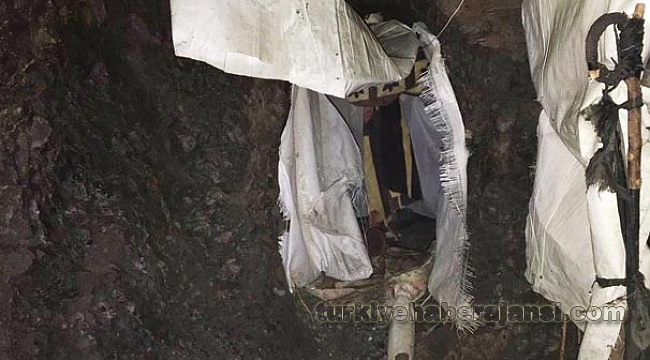 Tunceli'de Teröristlere Ait 8 Sığınak İmha Edildi