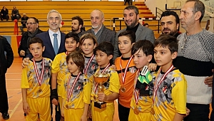 Futsalın Yıldızları Kupalarını Aldı